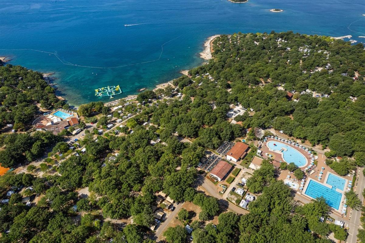 Boric Mobile Homes In Bijela Uvala And Zelena Laguna Porec Exterior photo